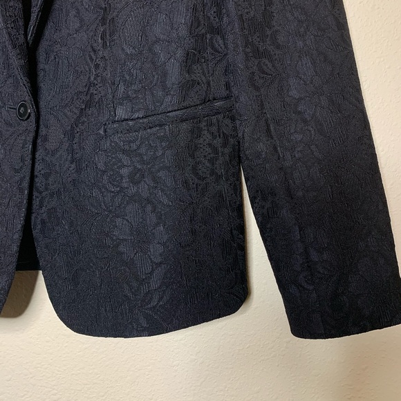 Banana Republic Black Floral Embroidered Blazer - Picture 4 of 5